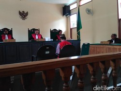 Pembunuh Ayah Tiri di Situbondo Divonis 15 Tahun Penjara