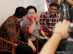 Didampingi Puan dan Prananda, Mega Nyoblos di TPS 27 Kebagusan