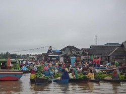 Yang Unik di Kalimantan Selatan, Pasar Terapung Lok Baintan