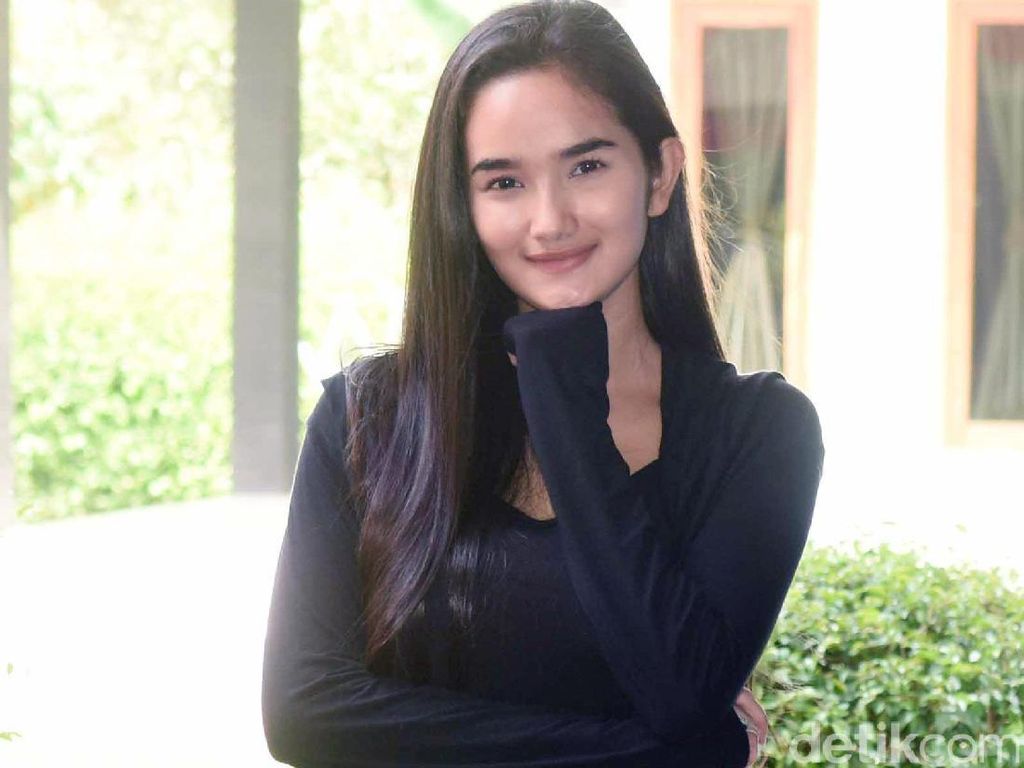 Belum Lama Ultah, Faby Marcelia Dapat Kado Hamil Anak Kedua? Belum Lama Ultah, Faby Marcelia Dapat Kado Hamil Anak Kedua?