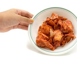 Pedas Gurih, Keripik Singkong Balado Bisa Dibuat dengan 4 Cara Ini