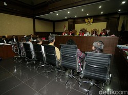 Eks Sekjen Kemendagri Sebut Novanto Ikut Pertemuan e-KTP di Gran Melia