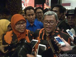 Gubernur Jabar Masih Godok Pergub Taksi Online