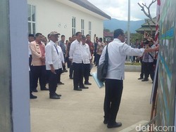 Menhub Tambah 12 Bus untuk Angkutan di Putussibau Kalbar