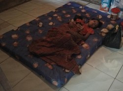 Kisah Suaenah yang Sudah 7 Bulan Lumpuh dan Tubuhnya Menghitam