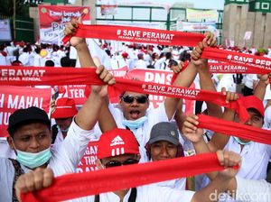 Minta Jadi PNS, Perawat Geruduk DPR