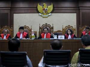 Terdakwa e-KTP Beli 23 Mobil, Hakim: Aku Iri, 10 Tahun Pakai Avanza