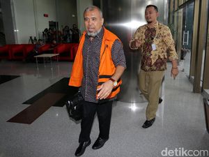 MK Kaget Patrialis Akbar Sarankan Pengaruhi Para Hakim Konstitusi