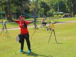 Panah Sering Nyangkut Saat Titi Mulai Kenakan Hijab