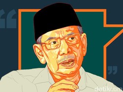 Saat KH Hasyim Muzadi Tenteng Sepatu karena Jari Kakinya Protes