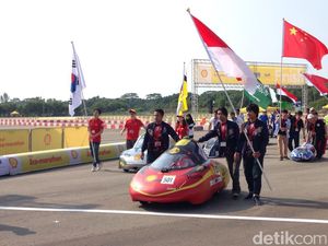 Mahasiswa Indonesia Adu Mobil Hemat Energi di Singapura Mahasiswa Indonesia Adu Mobil Hemat Energi di Singapura