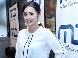 Pengakuan Selvi Kitty Dikirimi Tas Rp 200 Juta oleh Duda Andi Soraya