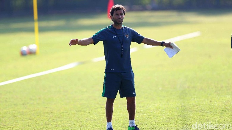 Apapun Hasil Indonesia vs Myanmar, Luis Milla Minta Masyarakat Bersabar Apapun Hasil Indonesia vs Myanmar, Luis Milla Minta Masyarakat Bersabar