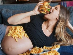 Wah, Chef Ini Buat Foto Kehamilan Bertema Burger, Pizza Hingga Donat!