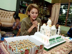 Sadar Banyak Dosa, Nikita Mirzani Pilih Bangun Masjid