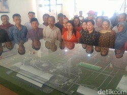 Warga Rembang Curhat ke Rini Soal Penolakan Pabrik Semen