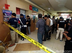 Cerita Korban soal Lift yang Penuh Sesak Sebelum Jatuh