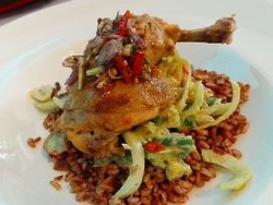 Pasta, Udang dan Ayam Makin Enak dengan Bumbu Sambal Matah