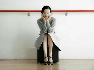 Cantik dan Awet Muda di Usia 58, Model Asal Korea Ini Curi Perhatian