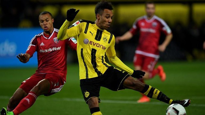 Gol Tunggal Aubameyang Menangkan Dortmund