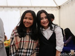 Nyanyikan OST BMBP, Prilly Latuconsina Bikin Fans Baper