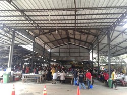 Makan Sate Maranggi & Nonton Pertunjukan Air Mancur di Purwakarta