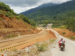 Cerita Jokowi Jajal Jalan Perbatasan di Kalimantan Barat