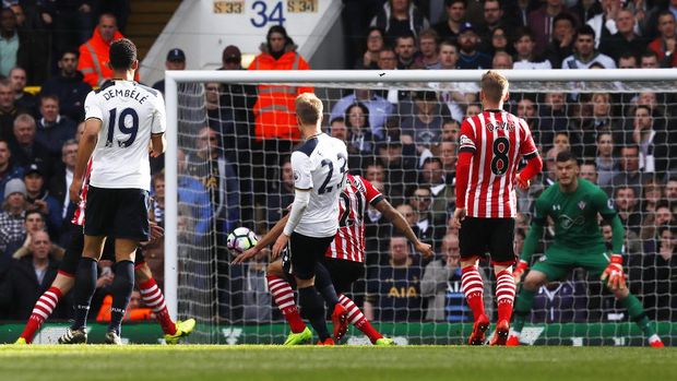 Spurs Menang Tipis 2-1 atas Southampton