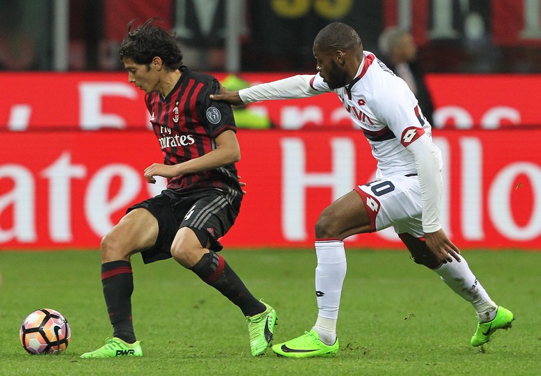 Milan Kalahkan Genoa 1-0 Milan Kalahkan Genoa 1-0