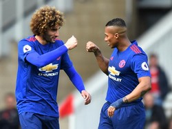 Kepuasaan Ganda Fellaini di Markas The Boro