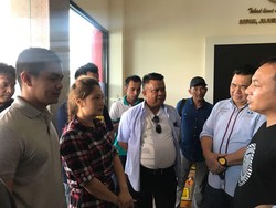 Momen Saat Ling Ling Korban Penculikan Dikembalikan ke Malaysia