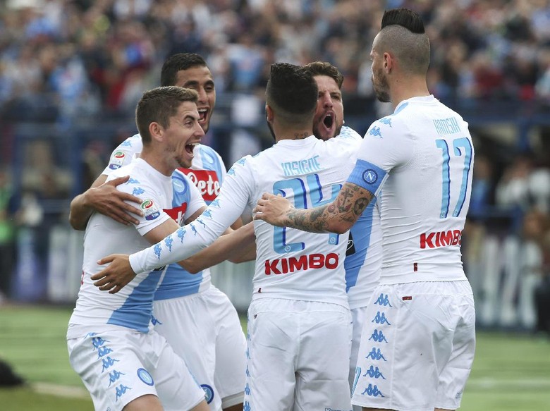 Napoli Taklukkan Empoli 3-2 Napoli Taklukkan Empoli 3-2