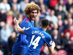 Sundulan Fellaini Bawa MU Sementara Unggul atas Boro 1-0