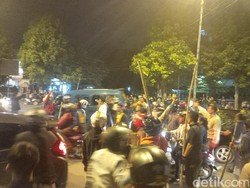 Tegang, Sopir Angkot dan Angkutan Online di Bogor Saling Sweeping