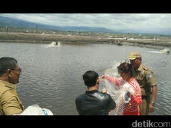 Susi Kirim 1.000 Alat Tangkap Ikan Bubu ke Kolaka