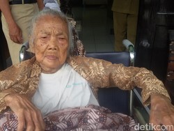 Kisah Mbah Sendrong yang Berusia 125 Tahun dan Hidup Sebatang Kara