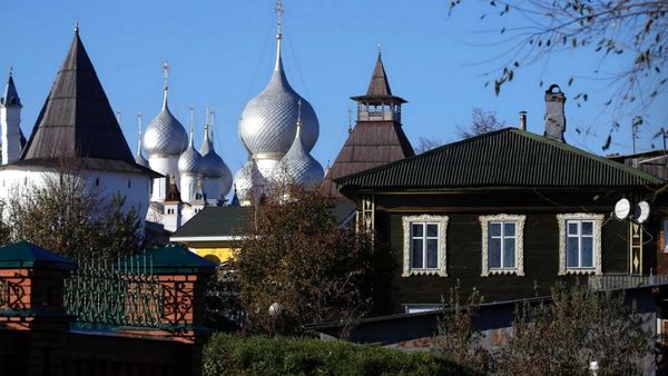 Potret Rumah Asli Rusia yang Hampir Punah