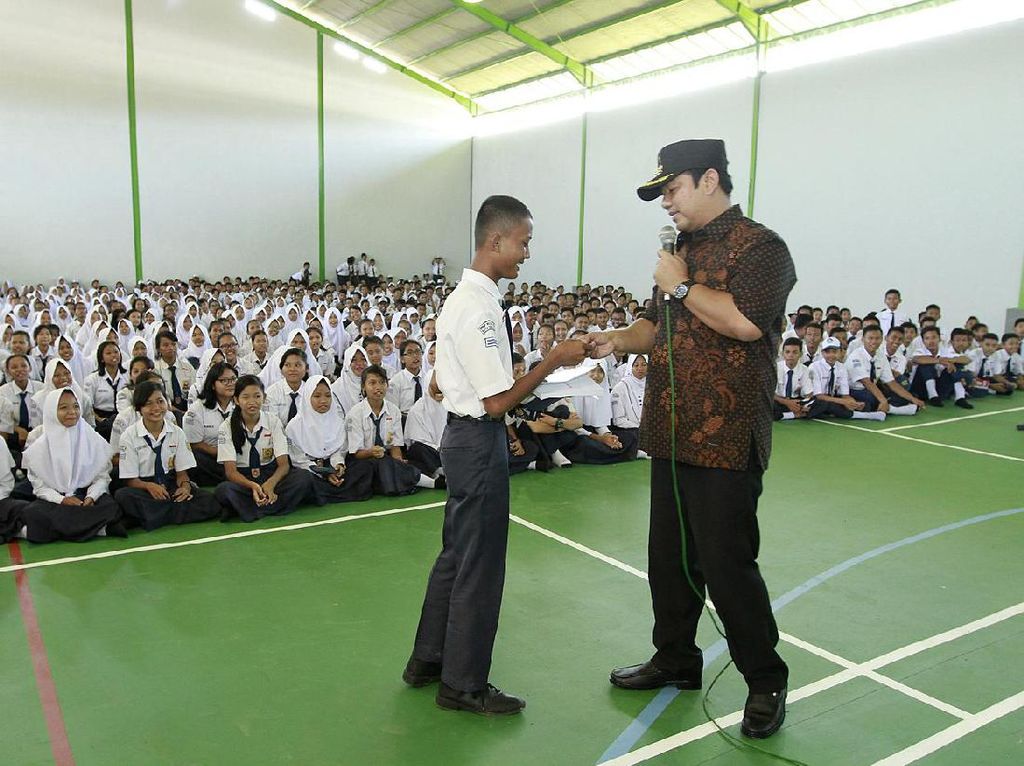 Atasi Macet, Pelajar di Semarang Dianjurkan Naik Bus Sekolah
