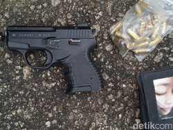 Polisi Malaysia Sita Senpi dari Wak Lan Otak Penculikan Ling Ling