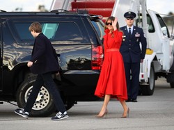 Muncul Petisi untuk Mendesak Melania Trump Cepat Pindah Ke Gedung Putih