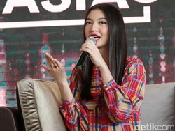 Beda dengan Rilis, Raline Pelit Bicara Saat Disinggung Jadi Komisaris AirAsia