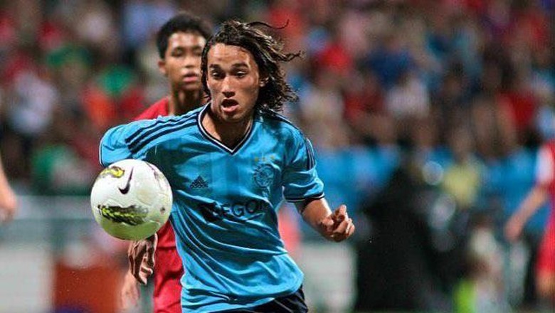 Rekam Jejak Ezra Walian pada Musim Debutnya di Jupiler League Rekam Jejak Ezra Walian pada Musim Debutnya di Jupiler League