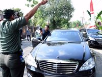 Saat mobil dinas Jokowi mogok