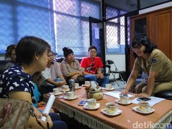 Pencinta Hewan Protes Penangkapan Anjing Liar oleh Pemprov DKI