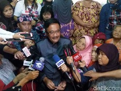 Canda Djarot Soal KJL yang Bisa Pertemukan Janda dan Duda