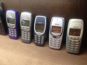 Siswa Sekolah Elite di Inggris Dilarang Pakai Smartphone Siswa Sekolah Elite di Inggris Dilarang Pakai Smartphone