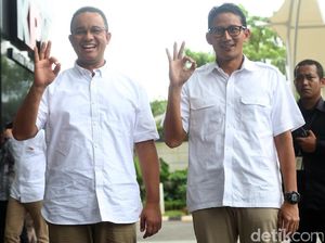 Anies dan Sandiaga Doa Bersama di Masjid Sunda Kelapa Anies dan Sandiaga Doa Bersama di Masjid Sunda Kelapa