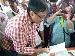 Tinjau Posyandu di Jakbar, Djarot Minta Warga Dilayani dengan Hati