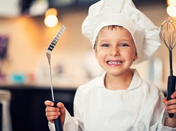 Ini Manfaat Positif dari Kegiatan Memasak untuk Anak (1)