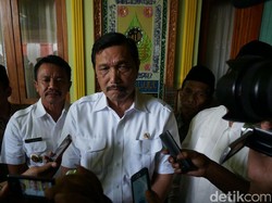 Ke Jombang, Luhut Telepon Menteri PUPR Minta Perbaiki Jembatan